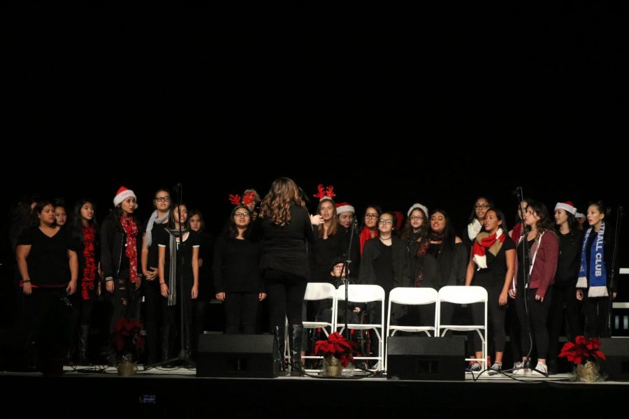 LQHS choir performs at Old Towns annual tree lighting ceremony.